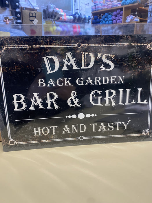 Dad’s Bar & Grill Sign
