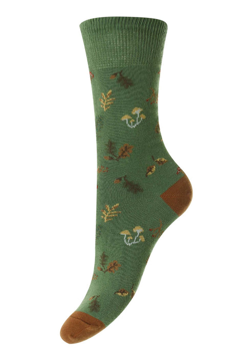 HJ540 Woodland Motif Socks