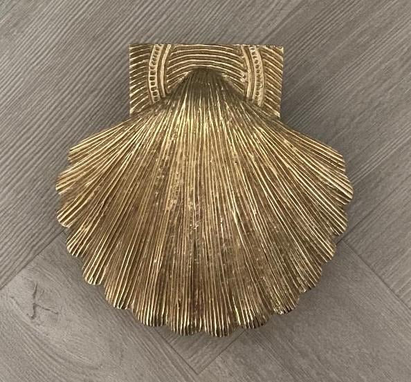 Brass Shell Door Knocker - Brass Finish